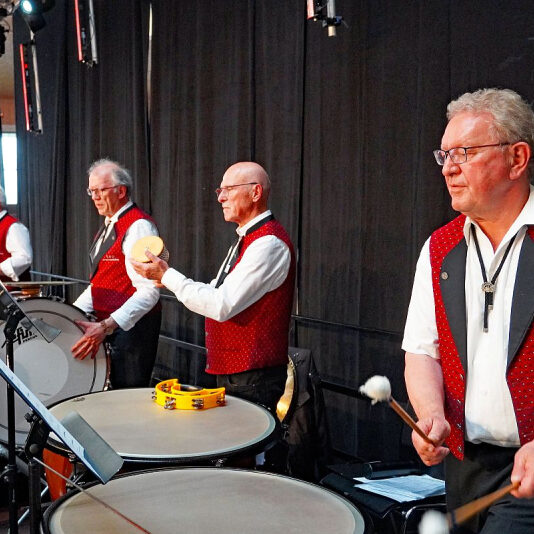 seniorenblasorchester beim wertungsspiel in der arena geisingen 2023 12 20230518 2037649640