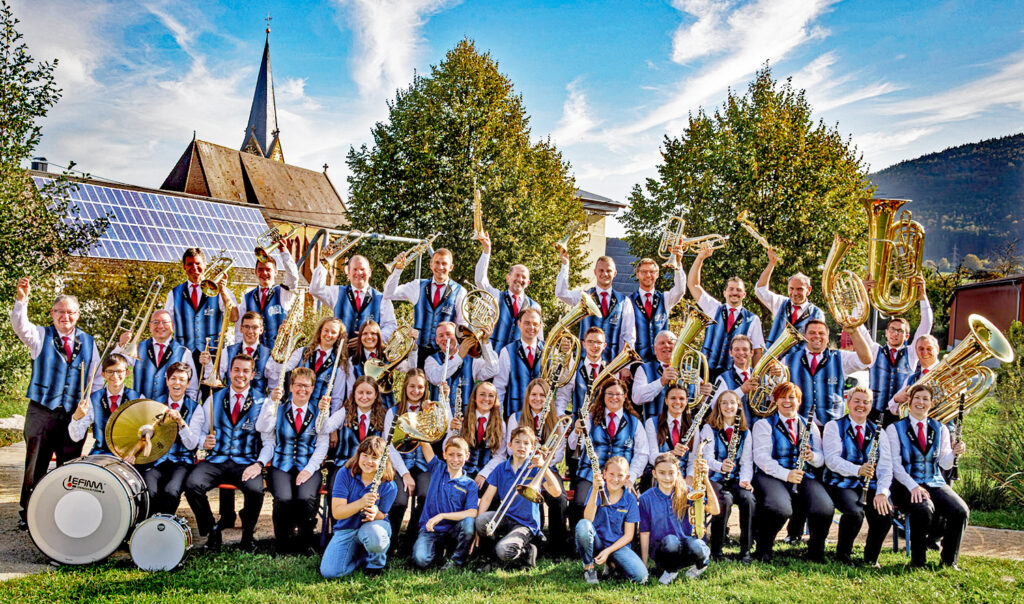 25 GutmadingenHarmonieGesamtbild mit Zöglingen 02 bearb 1500 25 GutmadingenHarmonieGesamtbild mit Zöglingen 02 bearb 1500