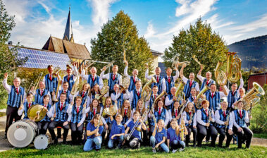 25 GutmadingenHarmonieGesamtbild mit Zöglingen 02 bearb 1500