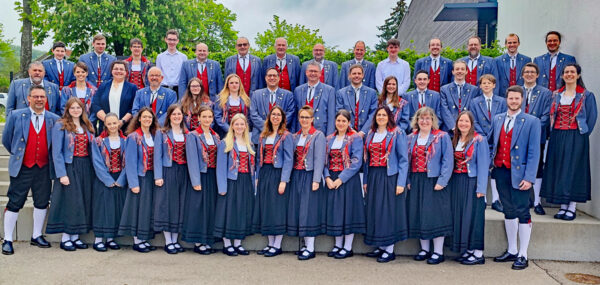 34 MVKH Gruppenbild bearb 1200
