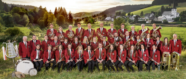 Gruppenbild neu MV Schönenbach bearb schmal 1200